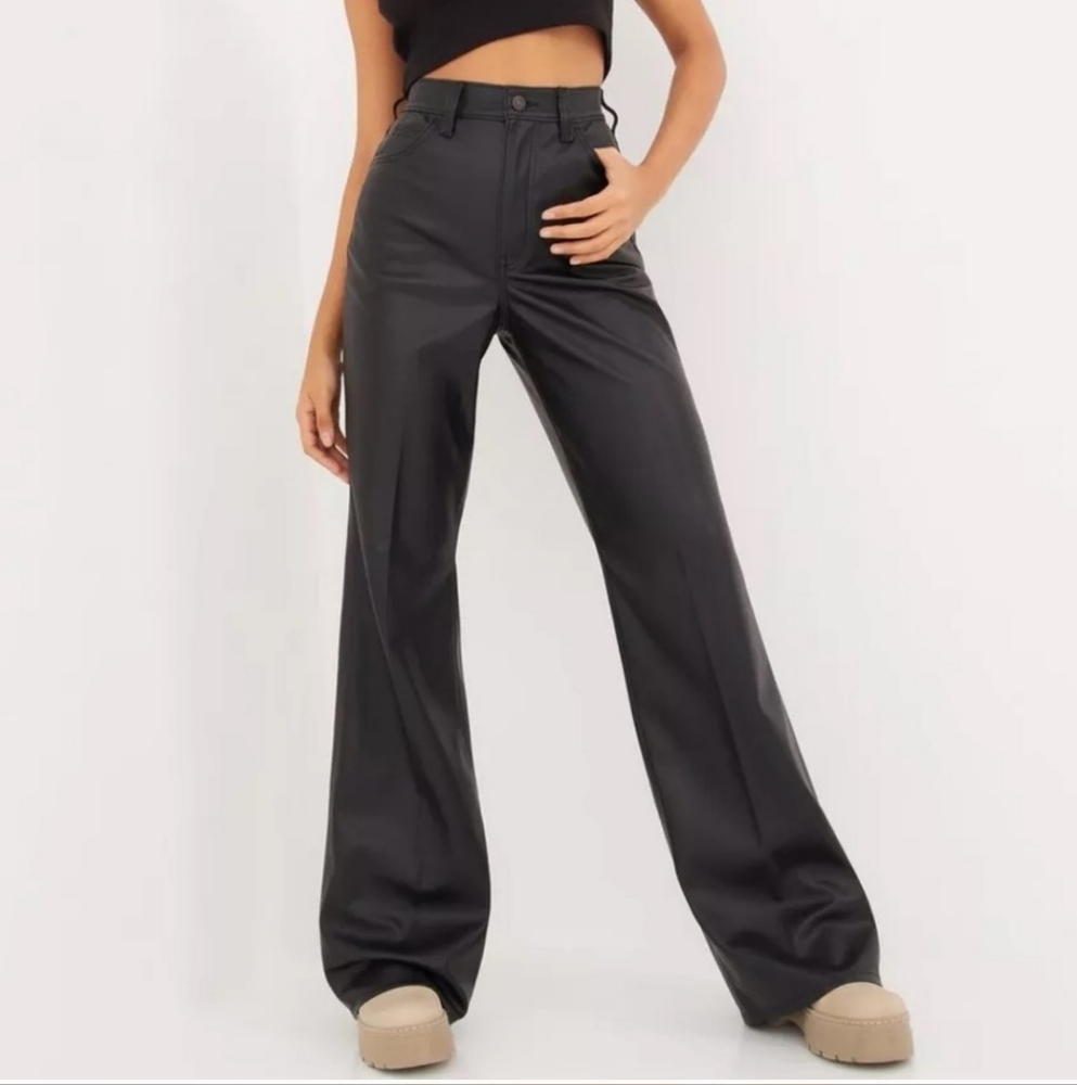 NWT Vegan Levi's 70's Flare Faux Leather Black Jeans Size 26x32
